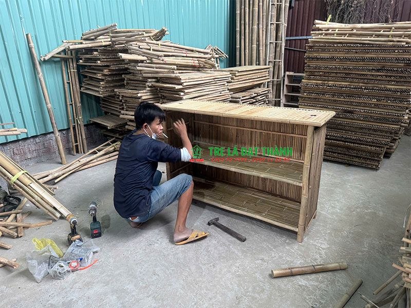 quầy-bar-tre-04 quay-bar-tre-thao-lap-xuat-khau-04