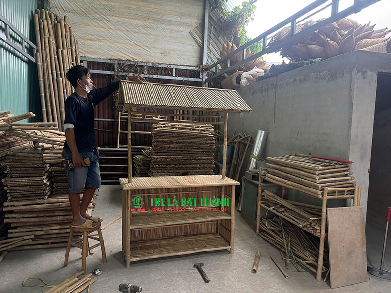 quầy-bar-tre-08 quay-bar-tre-thao-lap-xuat-khau-08